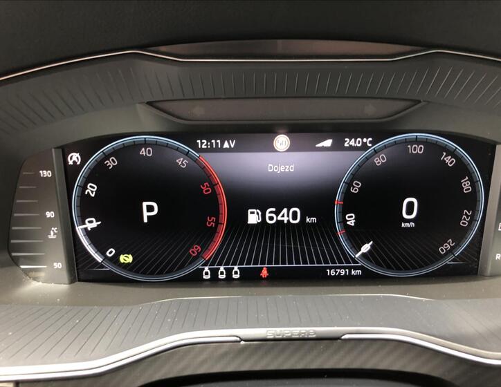 Škoda Superb 18