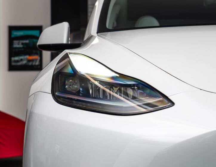Tesla Model Y 20
