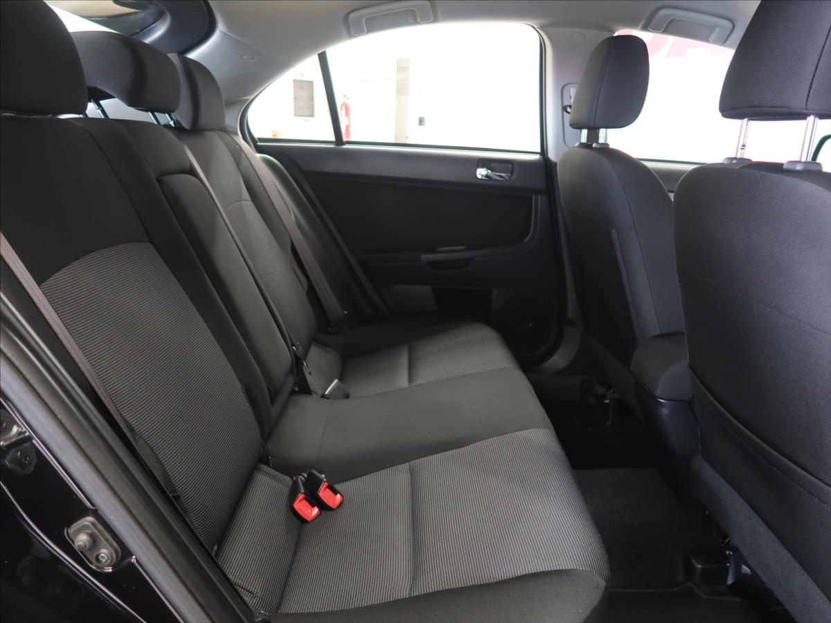 Mitsubishi Lancer