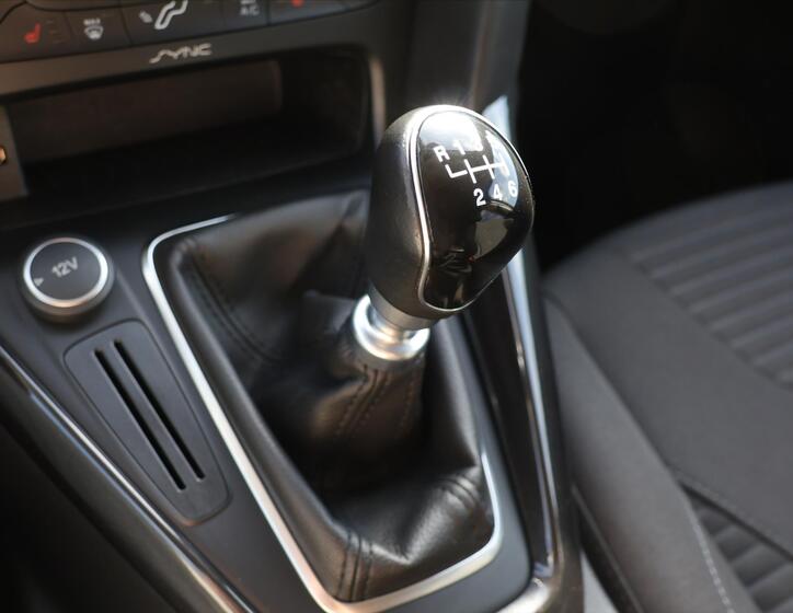 Ford Focus 27