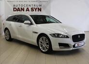 Jaguar XF 3