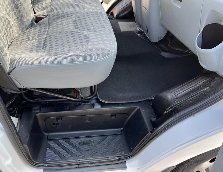 Ford Transit 16