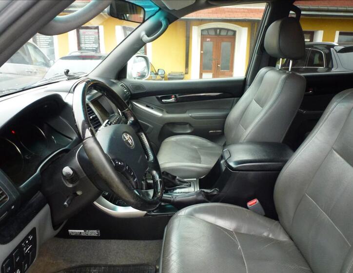 Toyota Land Cruiser 17
