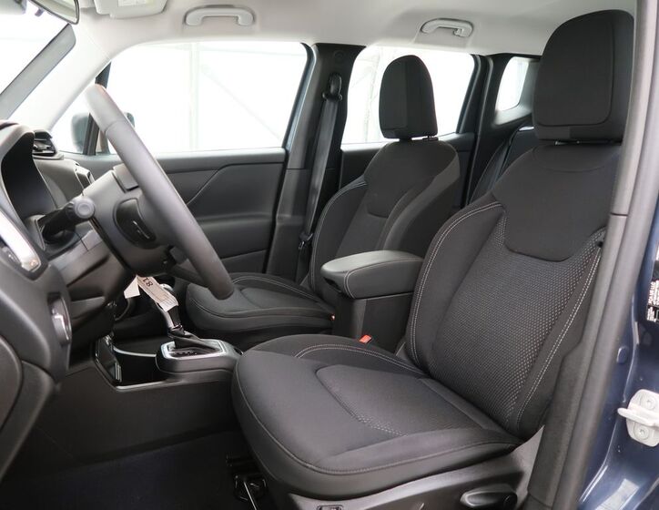 Jeep Renegade 14