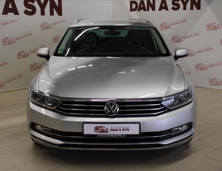 Volkswagen Passat 2
