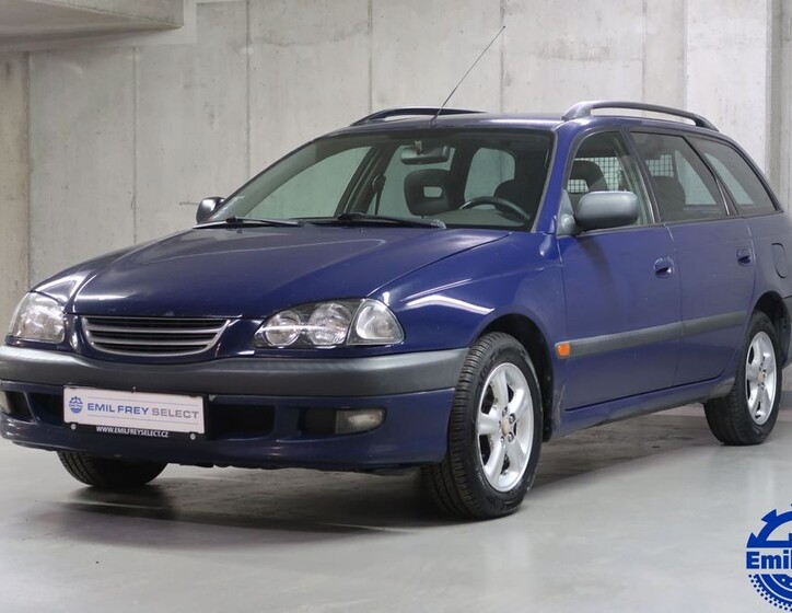 Toyota Avensis 1