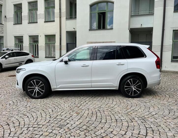 Volvo XC90 4