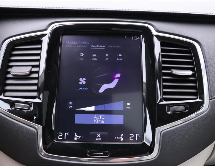 Volvo XC90 28