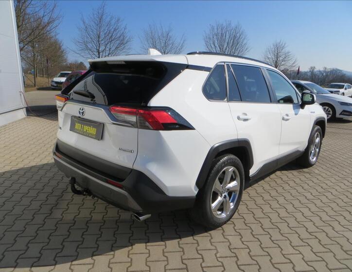 Toyota RAV4 10