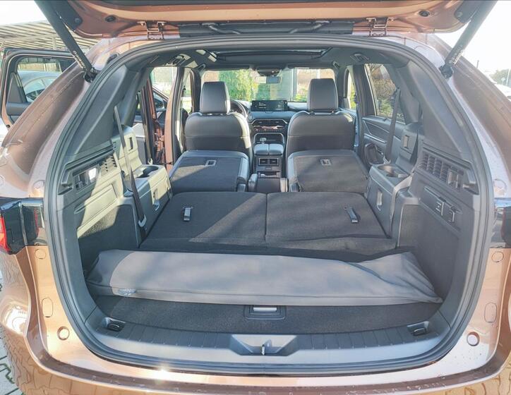 Mazda CX-80 16