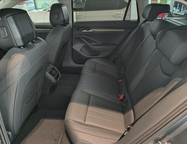 Škoda Superb 5