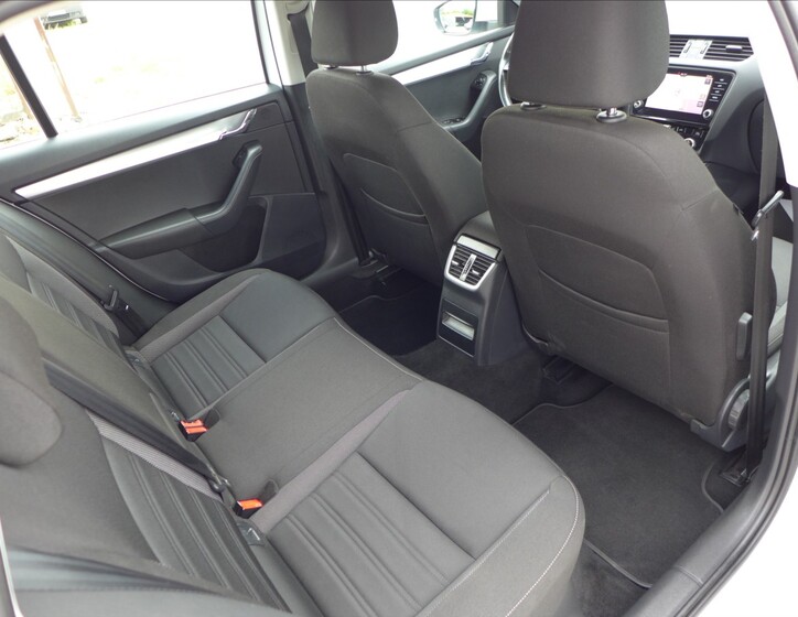 Škoda Octavia 32