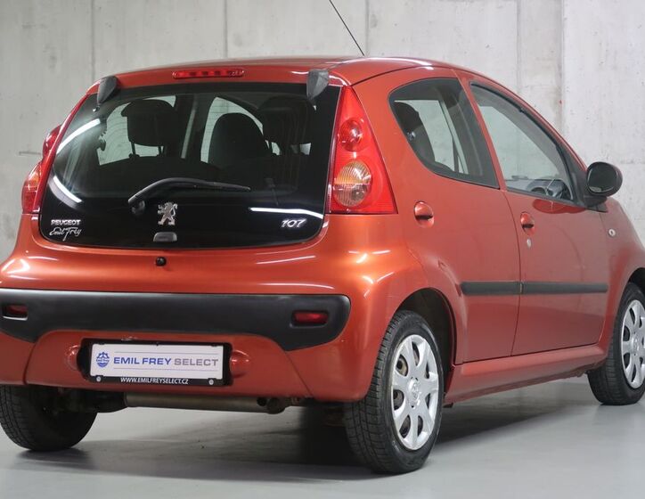 Peugeot 107 5