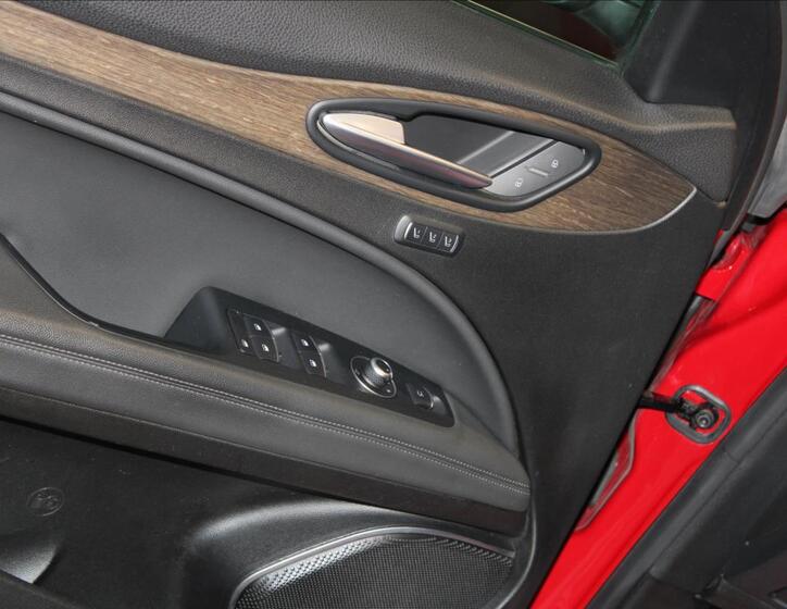 Alfa Romeo Stelvio 14