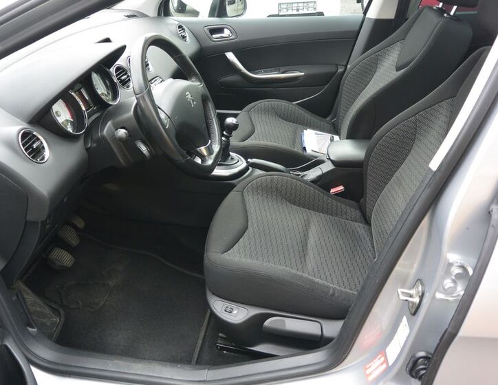 Peugeot 308 8