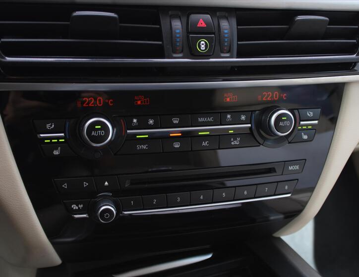 BMW X5 24