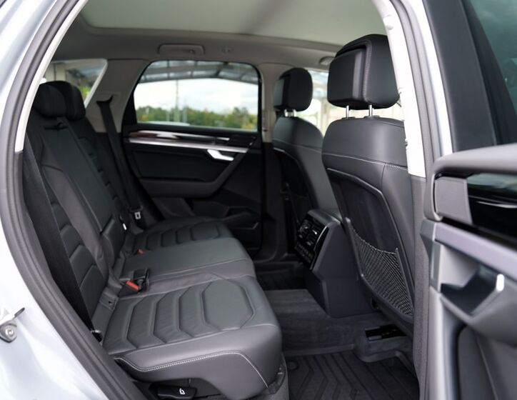 Volkswagen Touareg 34