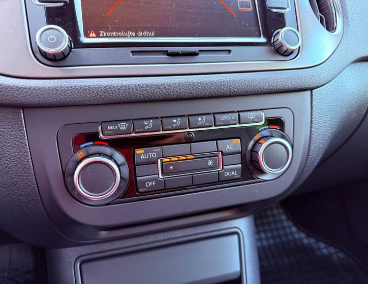 Volkswagen Tiguan 16