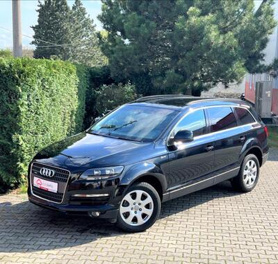 Audi Q7 1