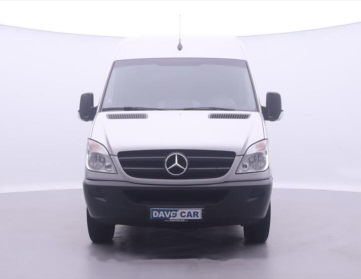 Mercedes-Benz Sprinter 2