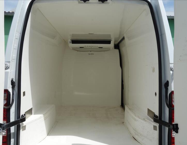 Renault Master 17