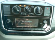 Volkswagen up! 15