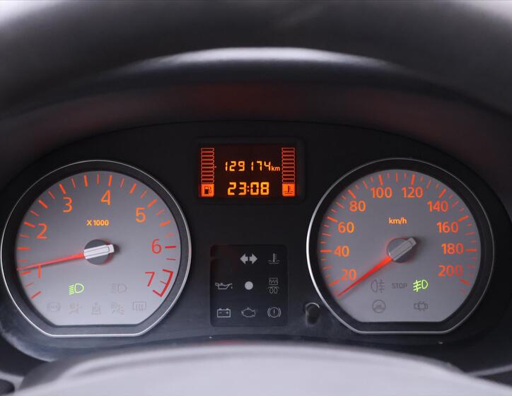 Dacia Sandero 16