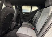 Volvo XC40 11