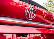 MG HS 10