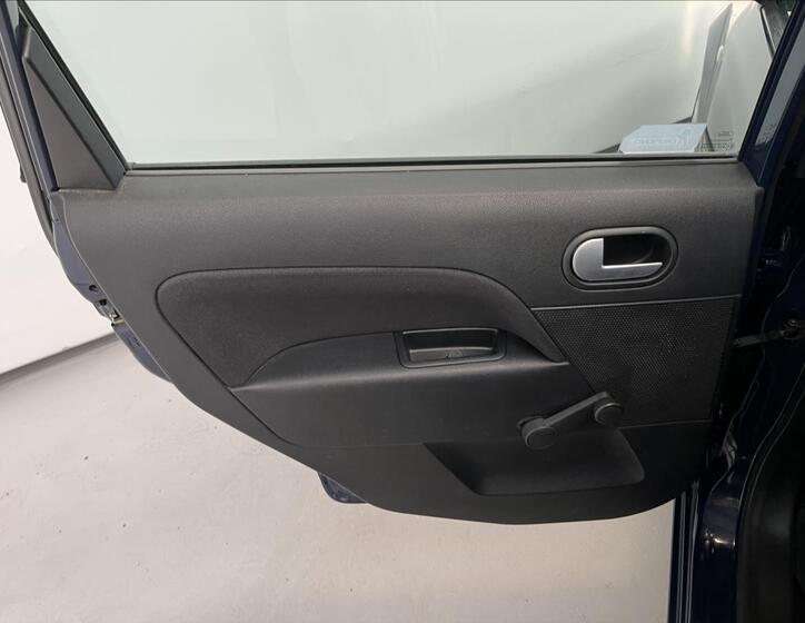Ford Fiesta 19