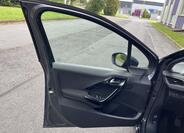 Peugeot 208 9