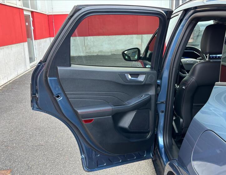 Ford Kuga 13