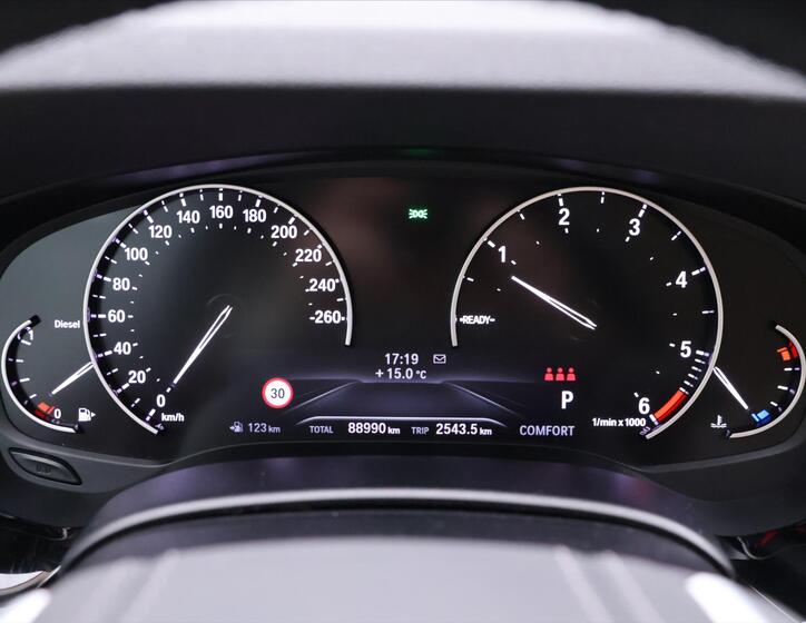 BMW Řada 5 16