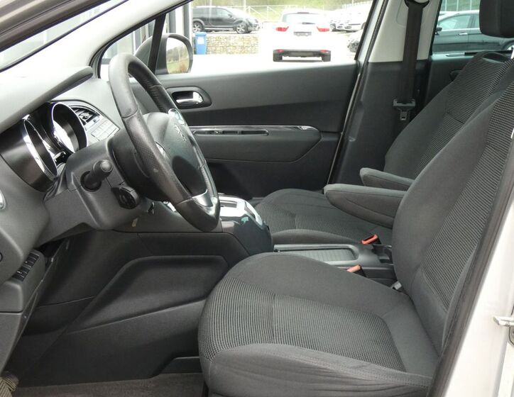 Peugeot 5008 22