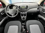 Hyundai i10 8