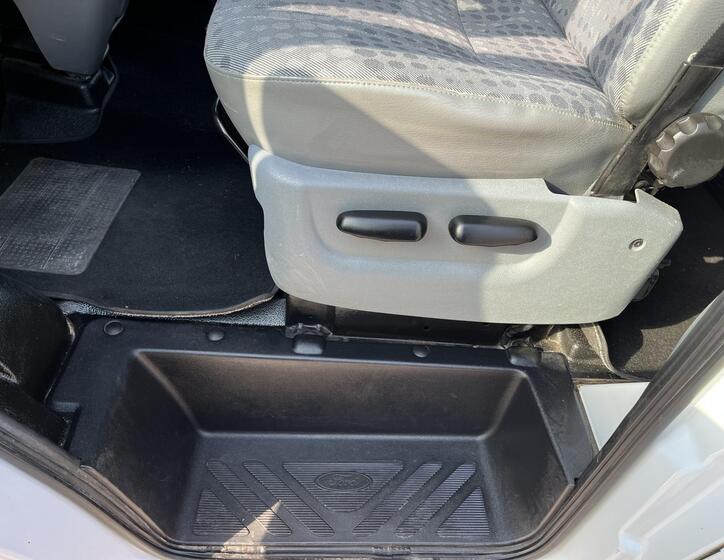 Ford Transit 18