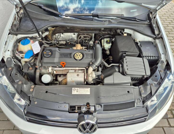 Volkswagen Golf 24