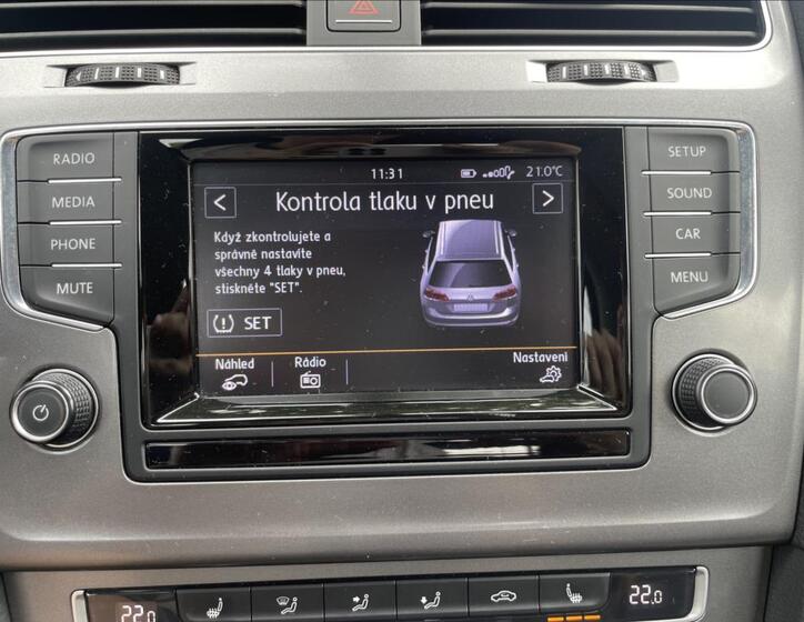 Volkswagen Golf 22