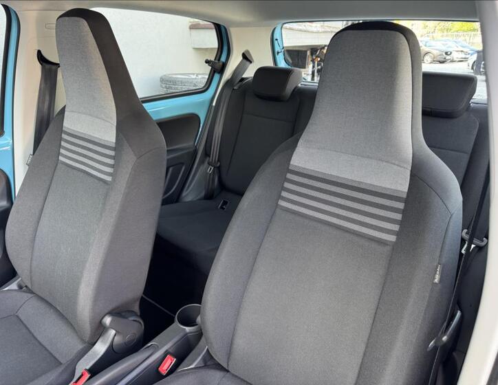 Volkswagen e-up! 22