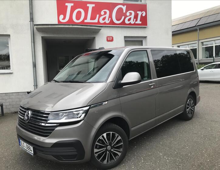 Volkswagen Caravelle 2