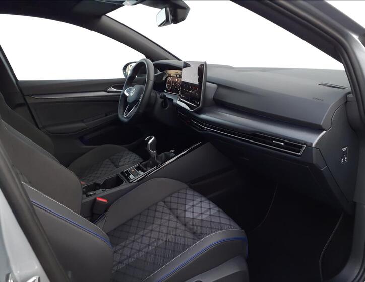 Volkswagen Golf 16