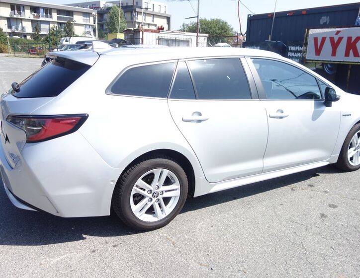 Toyota Corolla 9