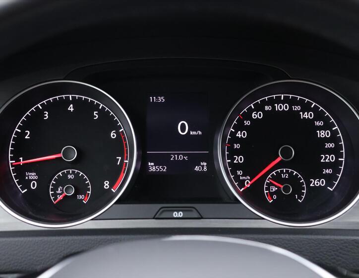 Volkswagen Golf 20