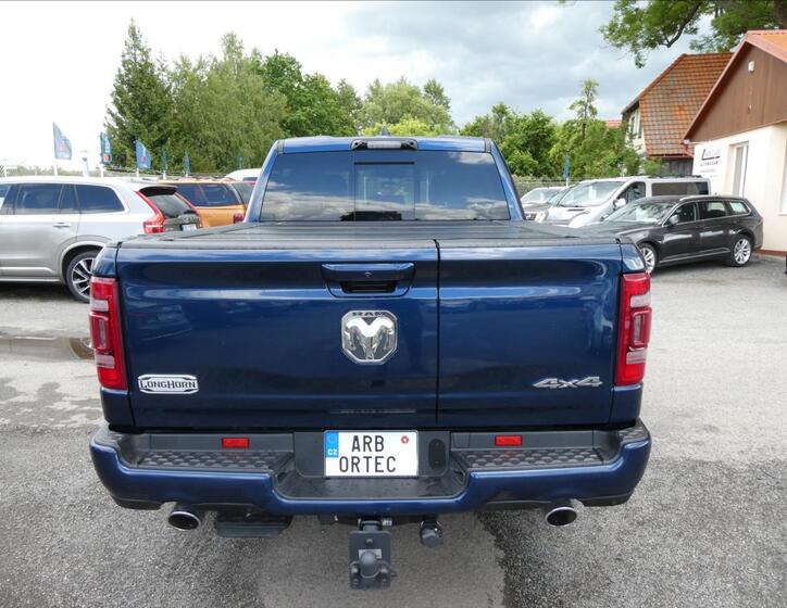 Dodge RAM 8