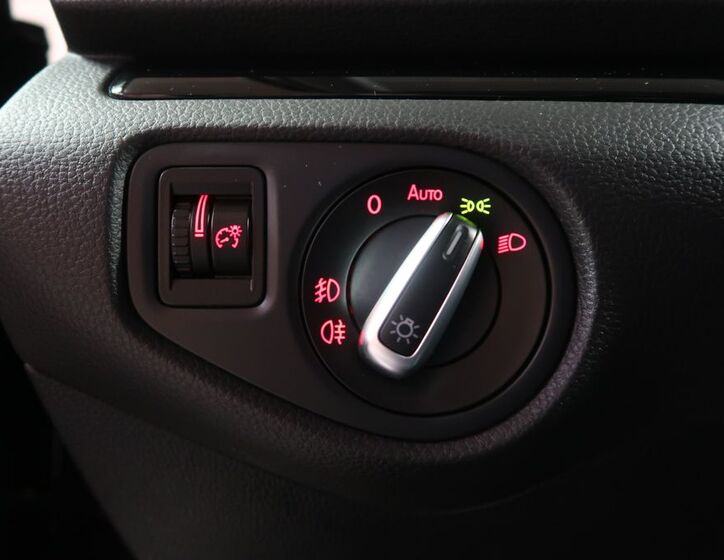 Seat Alhambra 24