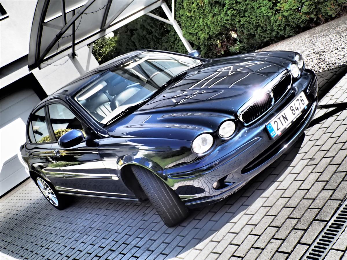Jaguar X-Type
