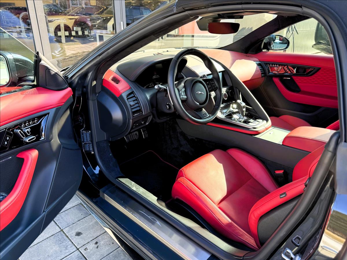 Jaguar F-Type