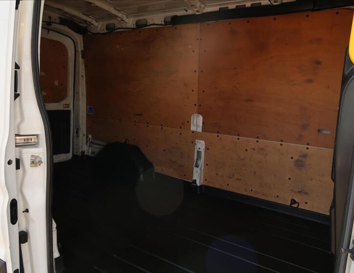 Ford Transit 17