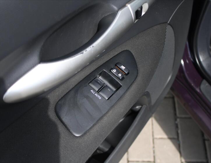 Toyota Auris 18