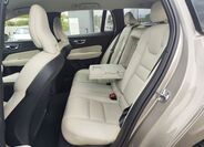 Volvo V60 12
